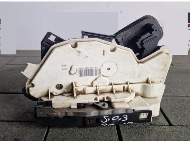 bontott SKODA OCTAVIA III Bal hátsó Ajtózár