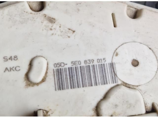 bontott SKODA OCTAVIA III Bal hátsó Ajtózár