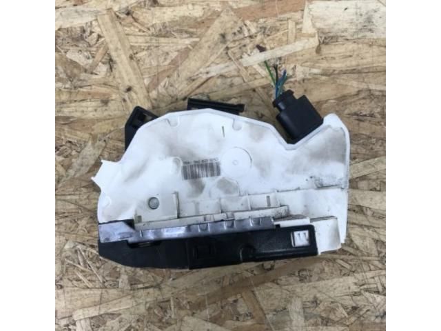 bontott SKODA OCTAVIA III Bal hátsó Ajtózár