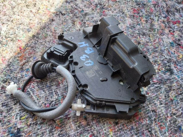 bontott SKODA OCTAVIA III Bal hátsó Ajtózár