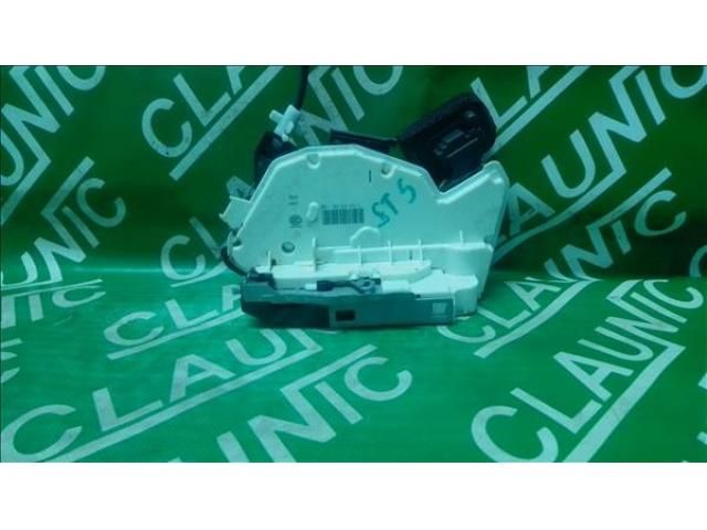 bontott SKODA OCTAVIA III Bal hátsó Ajtózár