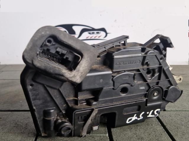 bontott SKODA OCTAVIA III Bal hátsó Ajtózár