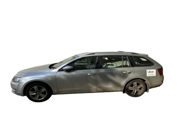 bontott SKODA OCTAVIA III Bal hátsó Alsó Lengőkar