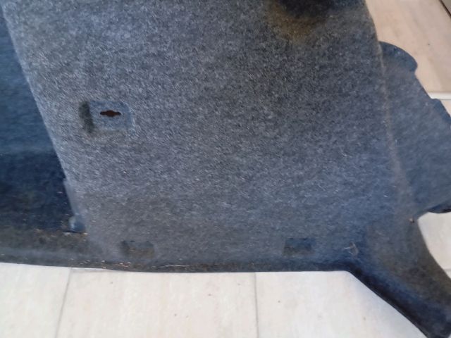 bontott SKODA OCTAVIA III Bal hátsó Csomagtér Burkolat (Műanyag)