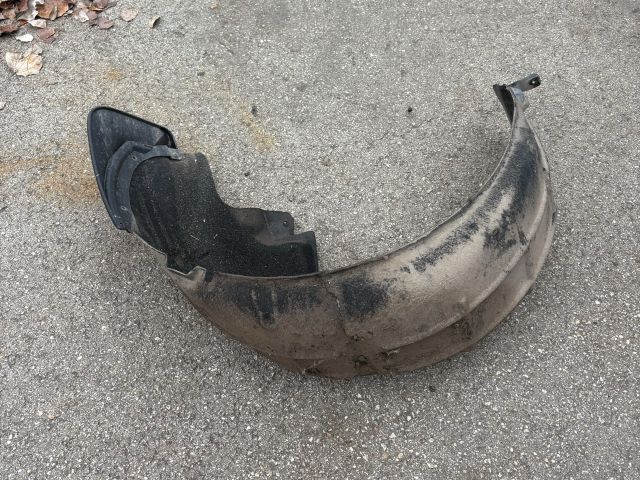 bontott SKODA OCTAVIA III Bal hátsó Dobbetét (Kerékjárati, Műanyag)