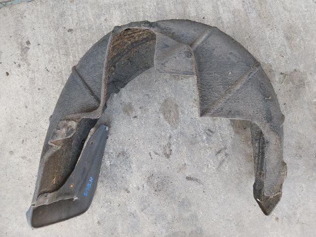 bontott SKODA OCTAVIA III Bal hátsó Dobbetét (Kerékjárati, Műanyag)