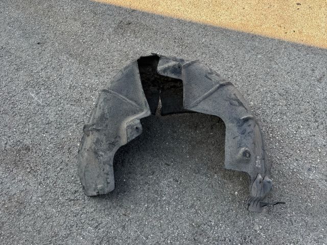 bontott SKODA OCTAVIA III Bal hátsó Dobbetét (Kerékjárati, Műanyag)