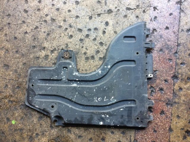 bontott SKODA OCTAVIA III Bal hátsó Fenéklemez