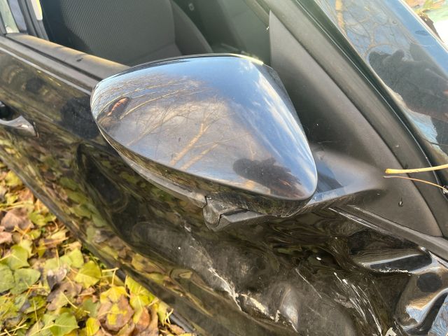 bontott SKODA OCTAVIA III Bal hátsó Fixüveg (Ajtóban)