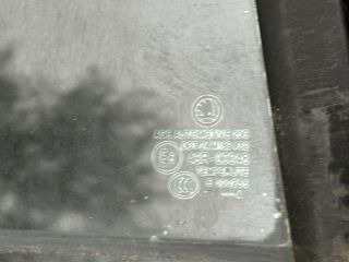 bontott SKODA OCTAVIA III Bal hátsó Fixüveg (Ajtóban)