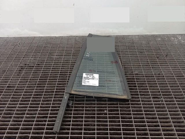 bontott SKODA OCTAVIA III Bal hátsó Fixüveg (Ajtóban)