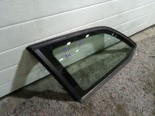 bontott SKODA OCTAVIA III Bal hátsó Fixüveg (Ajtóban)