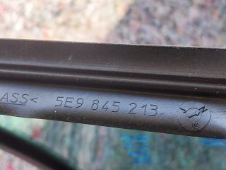 bontott SKODA OCTAVIA III Bal hátsó Fixüveg (Ajtóban)