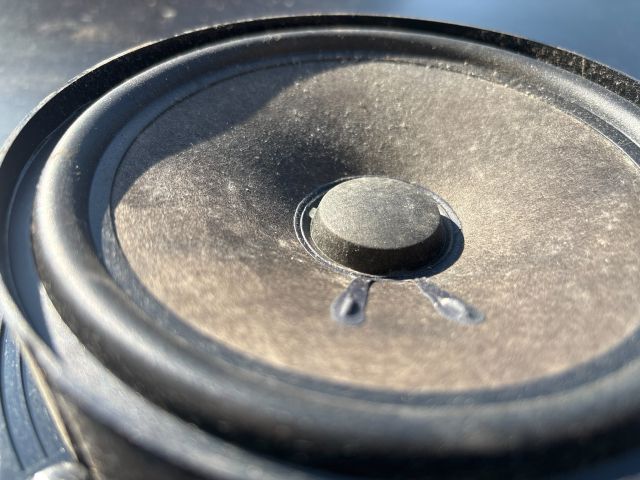 bontott SKODA OCTAVIA III Bal hátsó Hangszóró