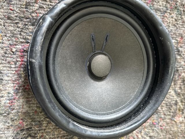 bontott SKODA OCTAVIA III Bal hátsó Hangszóró