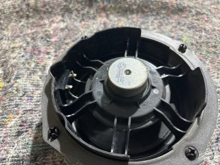 bontott SKODA OCTAVIA III Bal hátsó Hangszóró