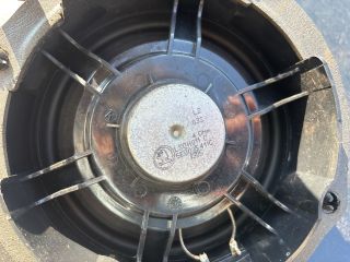 bontott SKODA OCTAVIA III Bal hátsó Hangszóró