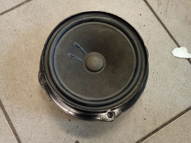 bontott SKODA OCTAVIA III Bal hátsó Hangszóró