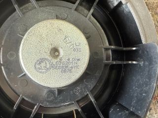 bontott SKODA OCTAVIA III Bal hátsó Hangszóró