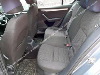 bontott SKODA OCTAVIA III Bal hátsó Kapaszkodó (Felső)