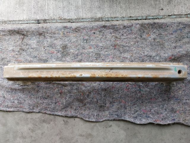 bontott SKODA OCTAVIA III Bal hátsó Lökhárító Merevítő (Fém)