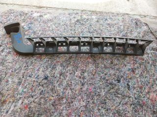 bontott SKODA OCTAVIA III Bal hátsó Lökhárító Tartó (Műanyag)