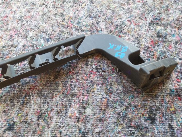 bontott SKODA OCTAVIA III Bal hátsó Lökhárító Tartó (Műanyag)