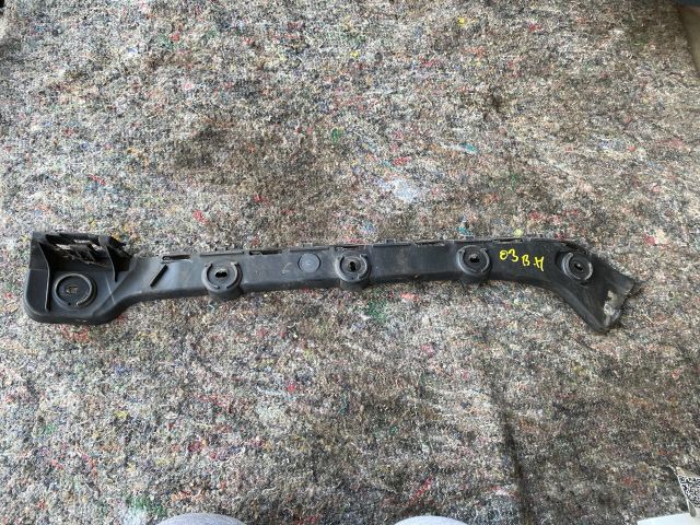 bontott SKODA OCTAVIA III Bal hátsó Lökhárító Tartó (Műanyag)