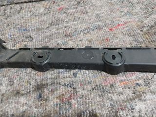 bontott SKODA OCTAVIA III Bal hátsó Lökhárító Tartó (Műanyag)