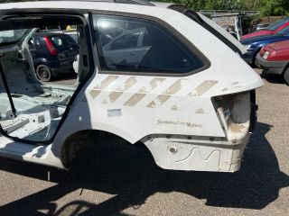 bontott SKODA OCTAVIA III Bal hátsó Negyed Karosszéria Csomag