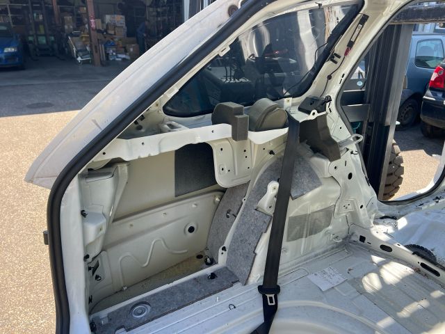 bontott SKODA OCTAVIA III Bal hátsó Negyed Karosszéria Csomag