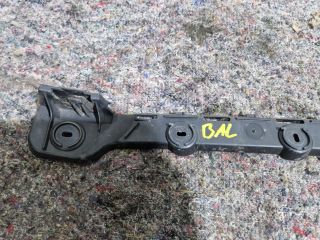 bontott SKODA OCTAVIA III Bal hátsó Oldal Lökhárító Tartó (Műanyag)