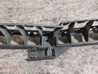 bontott SKODA OCTAVIA III Bal hátsó Oldal Lökhárító Tartó (Műanyag)