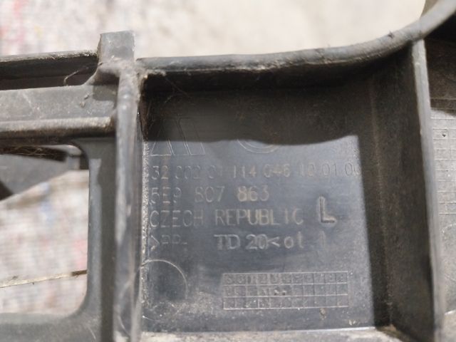 bontott SKODA OCTAVIA III Bal hátsó Oldal Lökhárító Tartó (Műanyag)