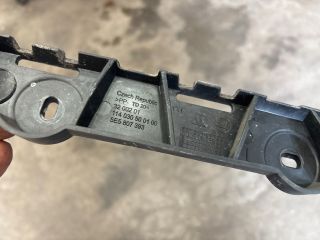 bontott SKODA OCTAVIA III Bal hátsó Oldal Lökhárító Tartó (Műanyag)