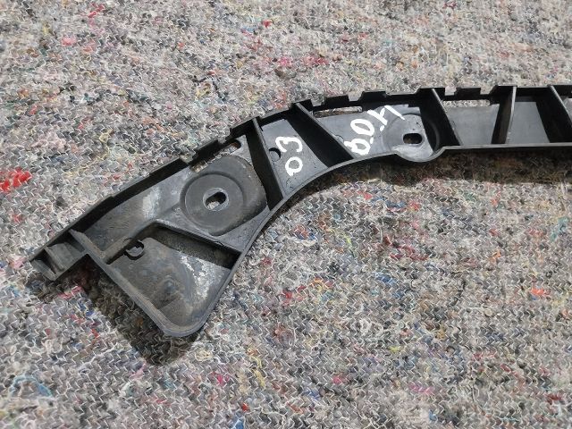 bontott SKODA OCTAVIA III Bal hátsó Oldal Lökhárító Tartó (Műanyag)