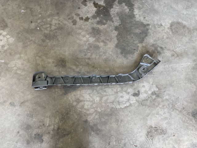 bontott SKODA OCTAVIA III Bal hátsó Oldal Lökhárító Tartó (Műanyag)