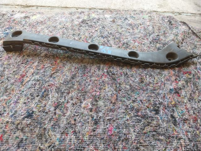 bontott SKODA OCTAVIA III Bal hátsó Oldal Lökhárító Tartó (Műanyag)