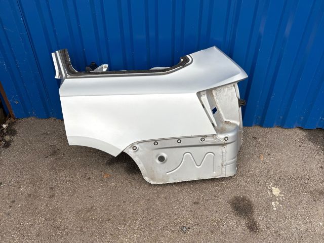 bontott SKODA OCTAVIA III Bal hátsó Sárvédő