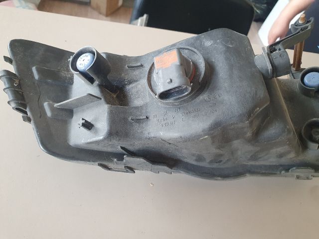 bontott SKODA OCTAVIA III Bal Ködfényszóró