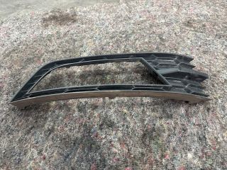 bontott SKODA OCTAVIA III Bal Ködlámpa Rács