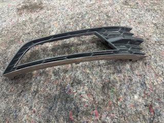 bontott SKODA OCTAVIA III Bal Ködlámpa Rács