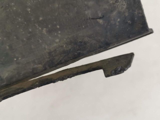 bontott SKODA OCTAVIA III Bal Ködzárófény Keret