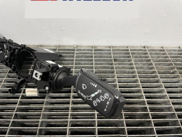 bontott SKODA OCTAVIA III Bal Kormánykapcsoló Irányjelző