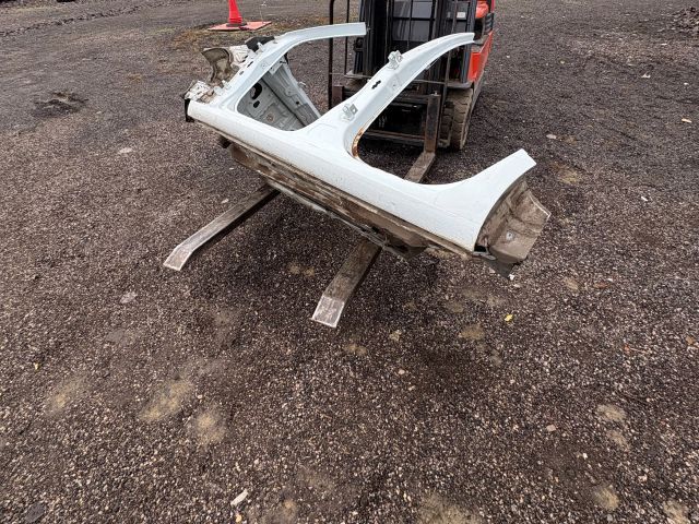 bontott SKODA OCTAVIA III Bal Küszöb