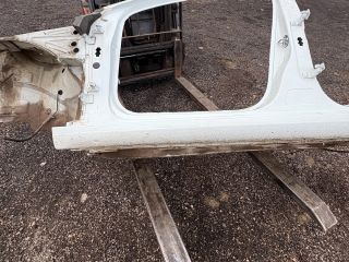 bontott SKODA OCTAVIA III Bal Küszöb