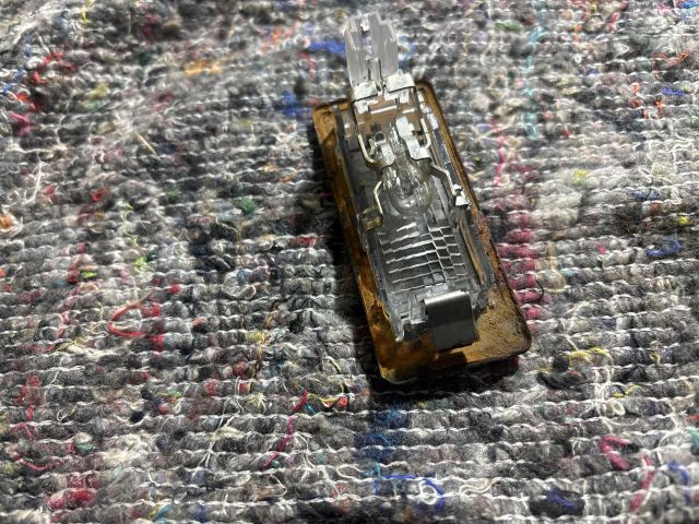 bontott SKODA OCTAVIA III Bal Rendszámtábla Világítás