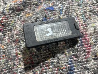 bontott SKODA OCTAVIA III Bal Rendszámtábla Világítás