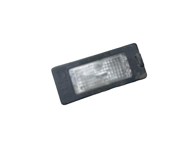 bontott SKODA OCTAVIA III Bal Rendszámtábla Világítás