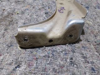 bontott SKODA OCTAVIA III Bal Sárvédő Oldaltartó